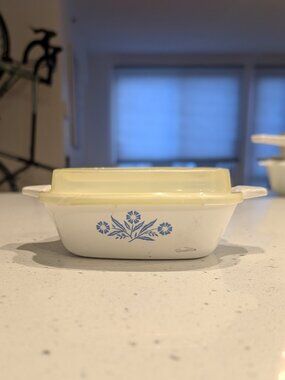 Vintage CorningWare - Blue Cornflower Mini Casserole Dish with lid